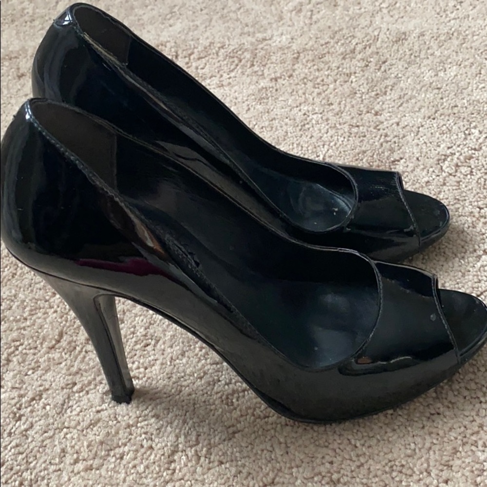 Heels - Picture 2 of 3